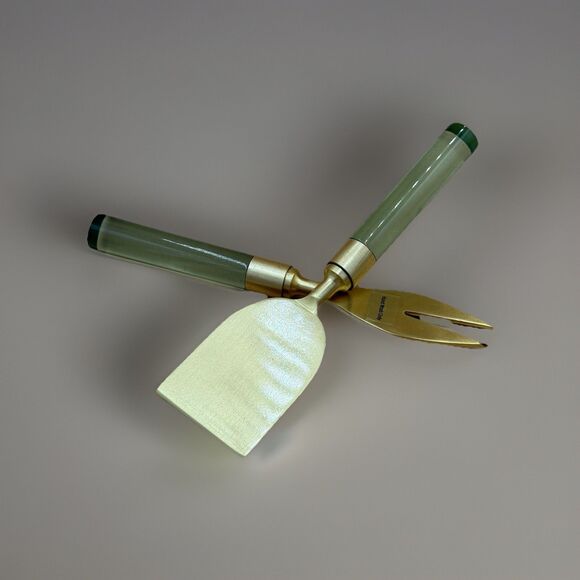Mid-Century Modern Brass Cheese Server Set With Light Green Lucite Handles - Picture 4 of 4